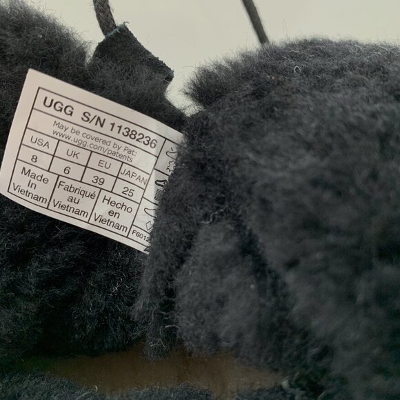 UGG Naiyah Boots Sheepskin Leather Booties Back Lace-Up Black Size 8 NEW - Picture 6 of 7